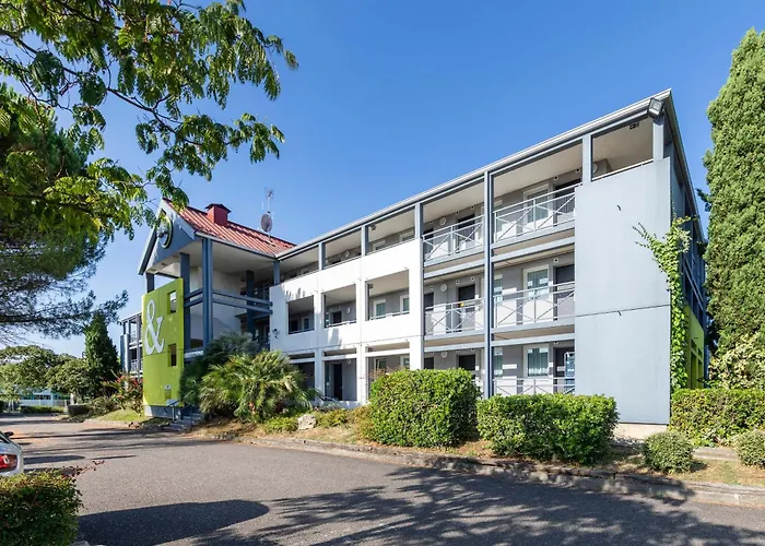 Hotel B&B Hôtel Agen Agen