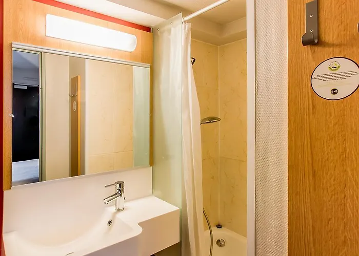 B&B Hôtel Agen Hotel